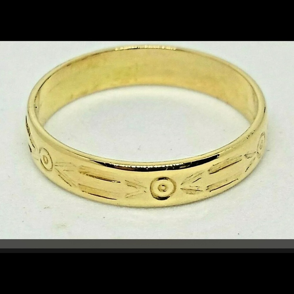 Solid real 18KT  yellow  gold. Size 8